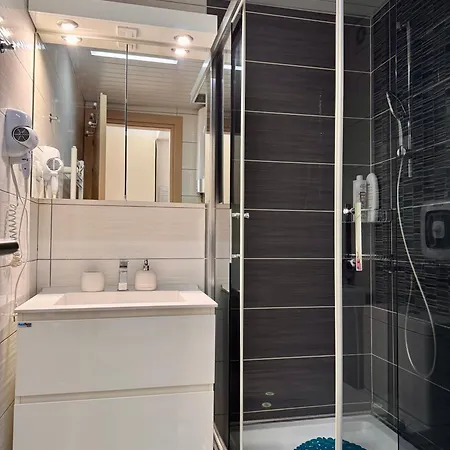 Modern & Luxury